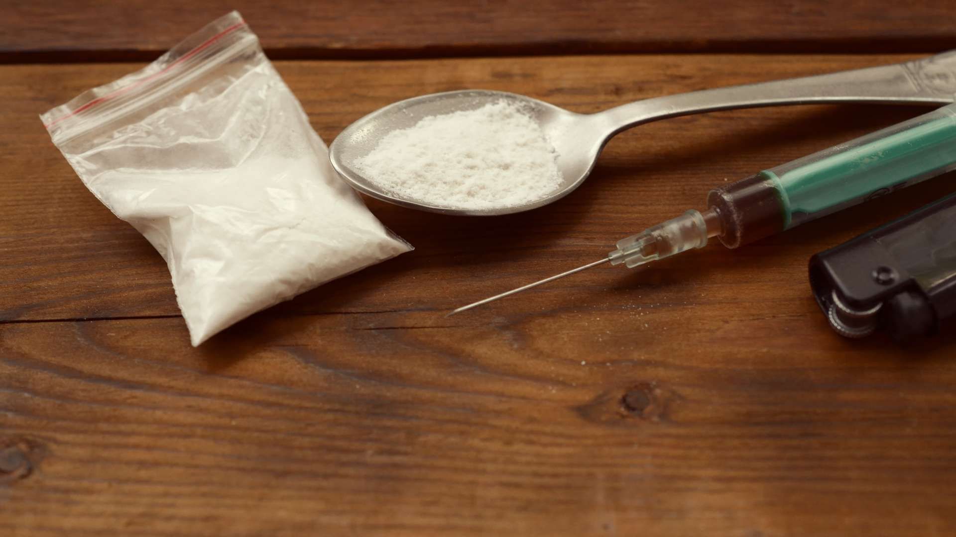Metanfetamina: O que é, efeitos colaterais, riscos e consequências.